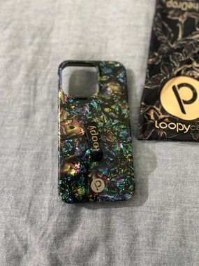 Loopy phone case in Abalone iridescent